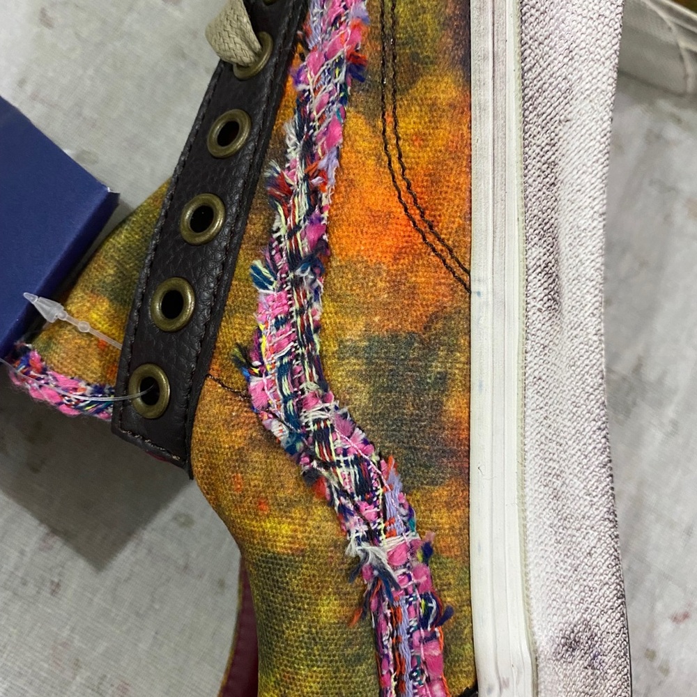 Vans Multicolor Low-Top Sneakers with Peace Patch - Picture 2 of 9